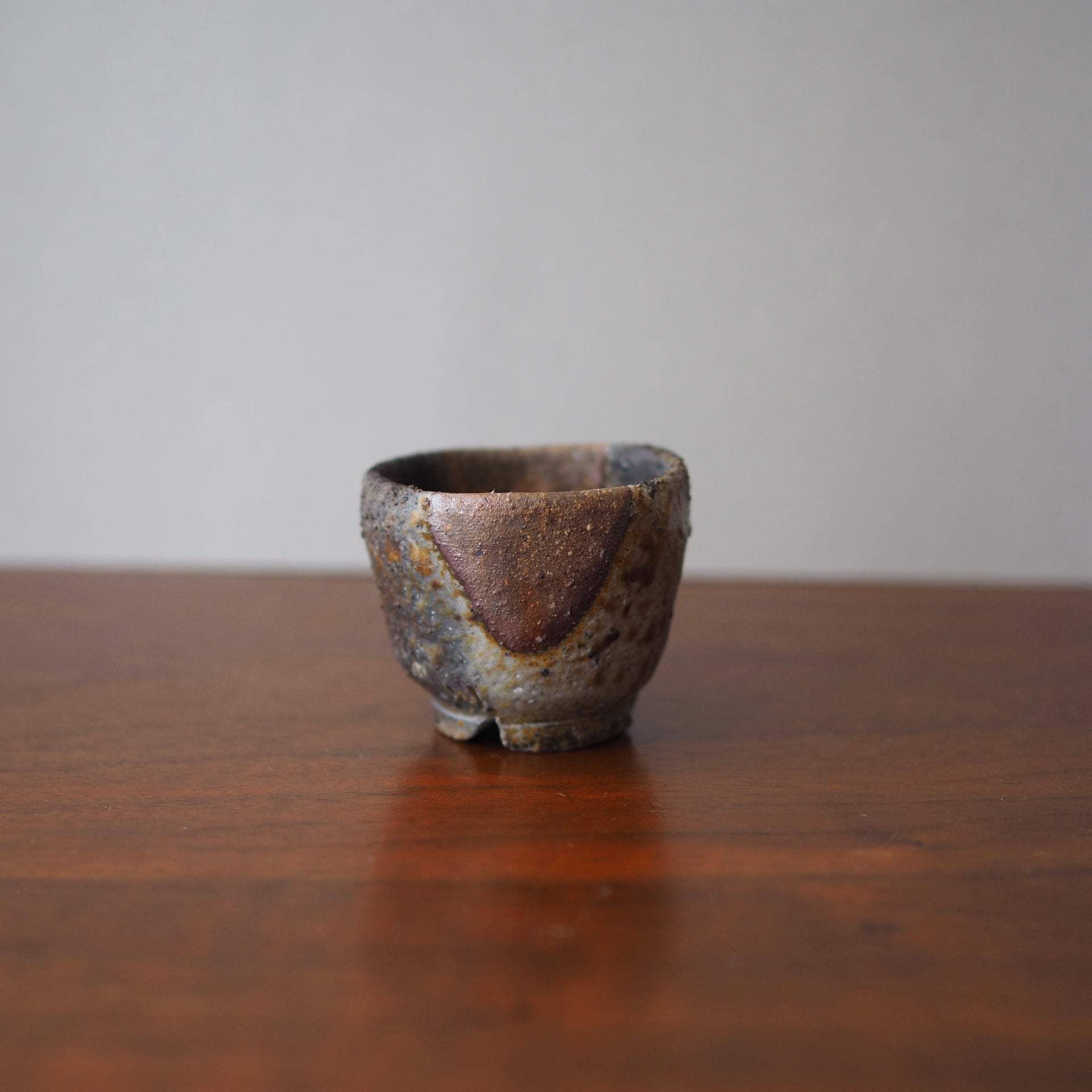 備前焼 窯変ぐい呑み – ごちそう気分